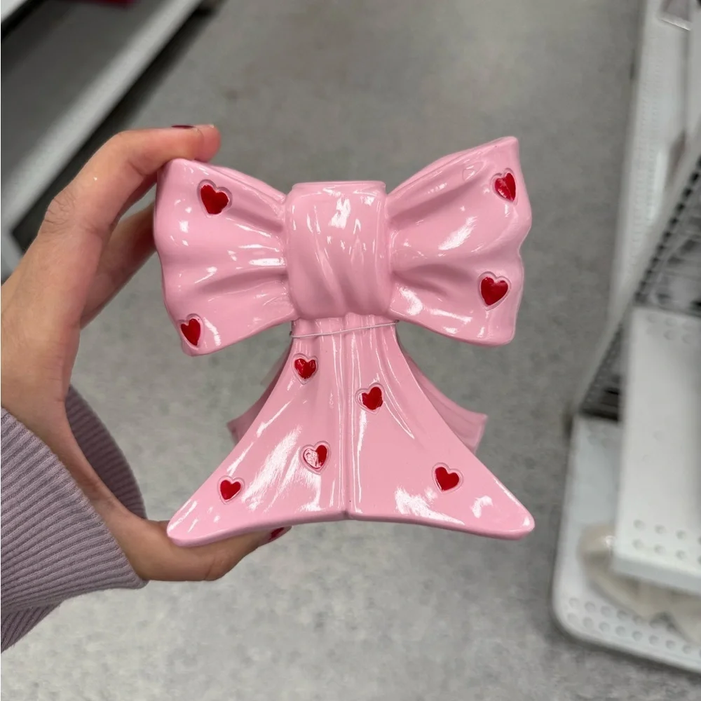 Adorable Pink Bow candle holder with Heart Accents